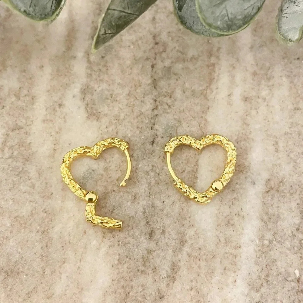 925 Sterling Silver Dainty Heart Huggie Earrings Small Hoop Earrings - Picture 2 of 4
